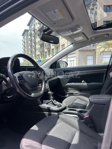 Hyundai Elantra 2018, 80,000 km - 2.0 л - Bakı