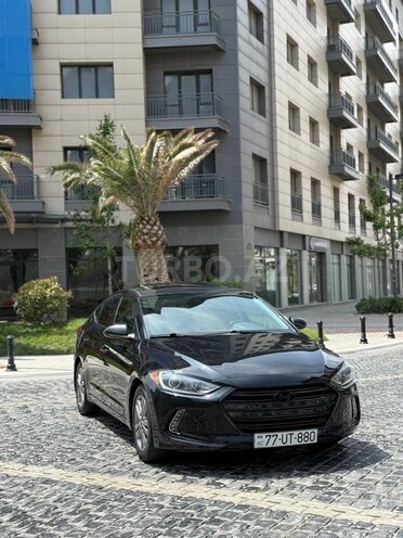 Hyundai Elantra 2018, 80,000 km - 2.0 л - Bakı