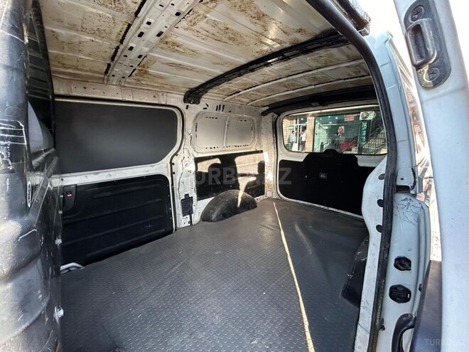 Hyundai H-1 2008, 430,570 km - 2.5 l - Füzuli