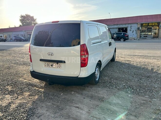 Hyundai H-1 2008, 430,570 km - 2.5 l - Füzuli