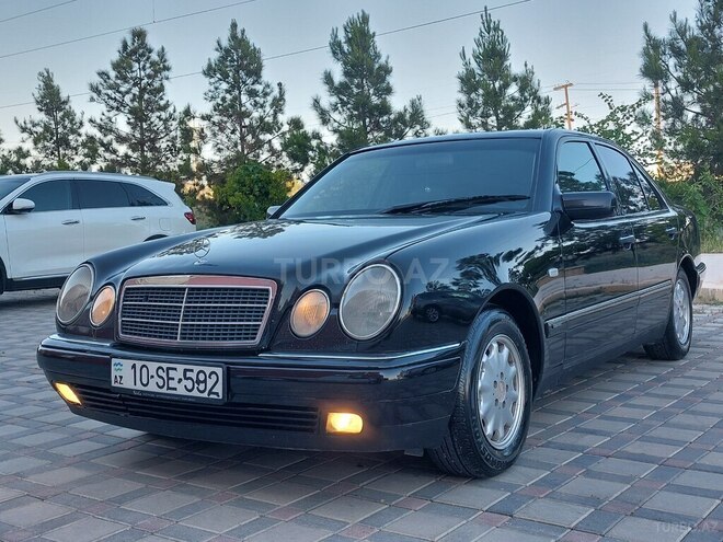 Mercedes E 240 1999, 405,000 km - 2.4 л - Şirvan