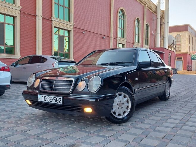 Mercedes E 240 1999, 405,000 km - 2.4 л - Şirvan