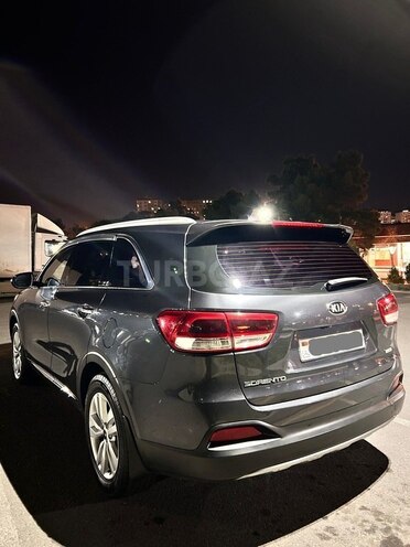 Kia Sorento-2