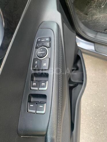 Kia Sorento-16