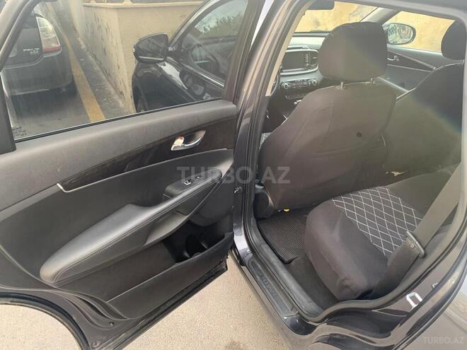 Kia Sorento-18