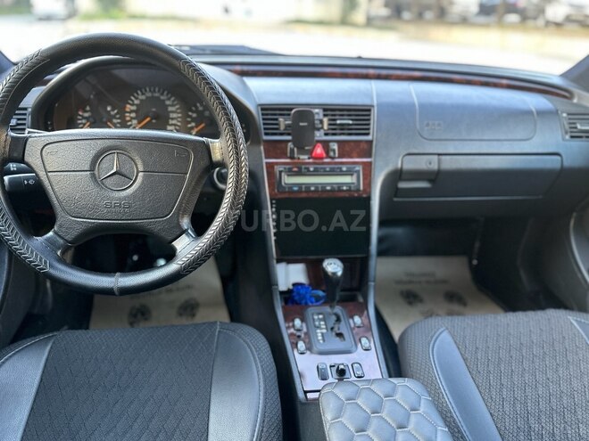 Mercedes C 240 1997, 187,000 km - 2.4 l - Bakı
