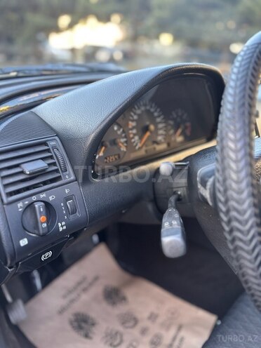 Mercedes C 240 1997, 187,000 km - 2.4 l - Bakı