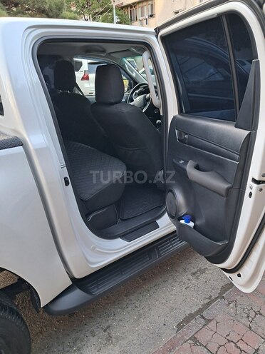 Toyota Hilux 2024, 22,460 km - 2.4 л - Bakı