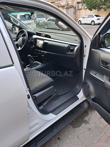 Toyota Hilux 2024, 22,460 km - 2.4 л - Bakı