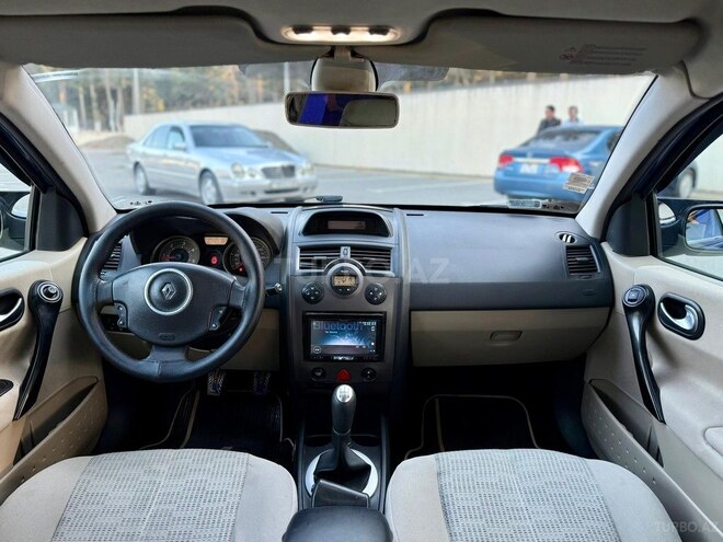 Renault Megane-5