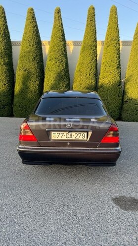 Mercedes C 180 1997, 422,854 km - 1.8 l - Bakı