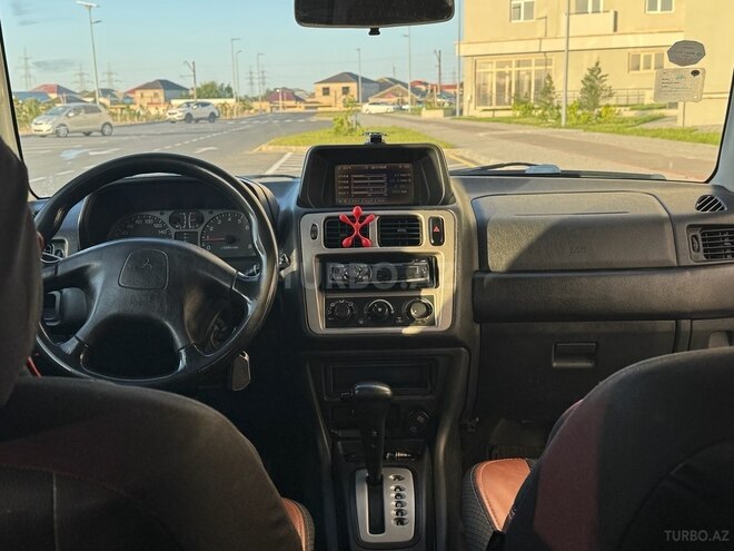 Mitsubishi Pajero io 2000, 305,000 km - 2.0 l - Bakı