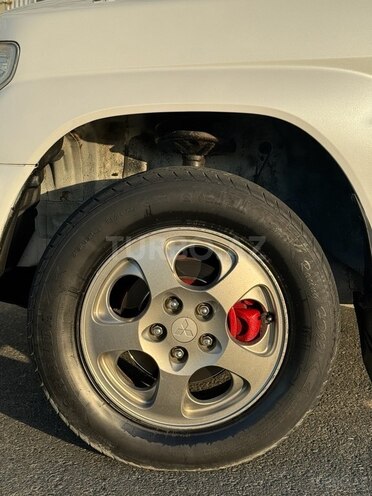 Mitsubishi Pajero io 2000, 305,000 km - 2.0 l - Bakı