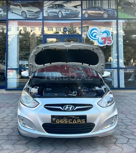Hyundai Accent 2012, 260,000 km - 1.6 л - Sumqayıt