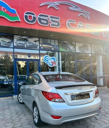 Hyundai Accent 2012, 260,000 km - 1.6 л - Sumqayıt