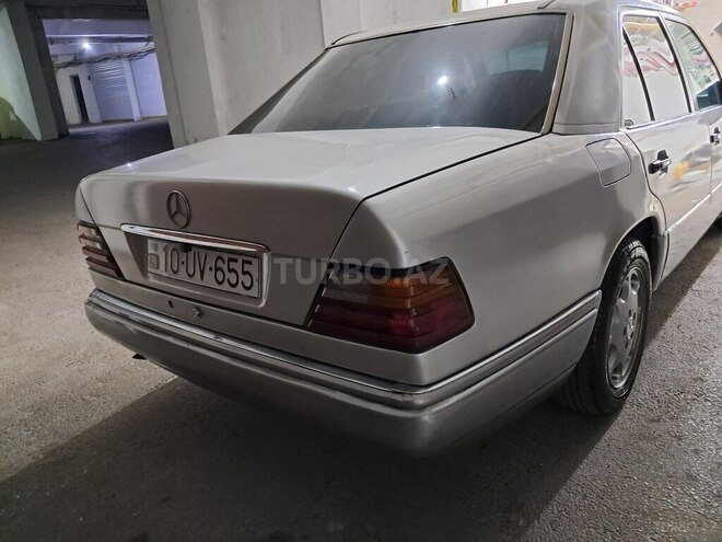 Mercedes E 200 d 1995, 404,000 km - 2.0 l - Bakı