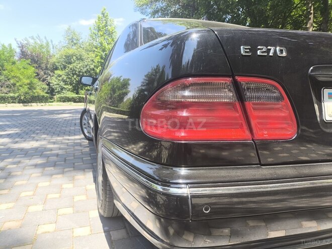 Mercedes E 270 2001, 335,000 km - 2.7 l - Yevlax