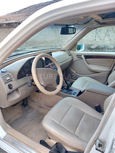 Mercedes C 230 1998, 194,900 km - 2.3 л - İsmayıllı