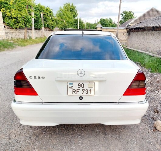 Mercedes C 230 1998, 194,900 km - 2.3 л - İsmayıllı