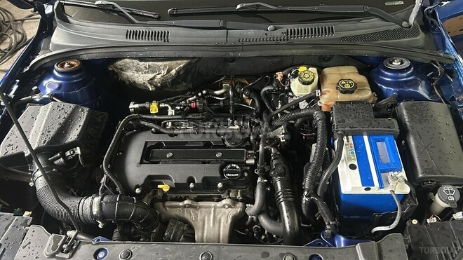Chevrolet Cruze 2011, 350,000 km - 1.4 l - Gəncə