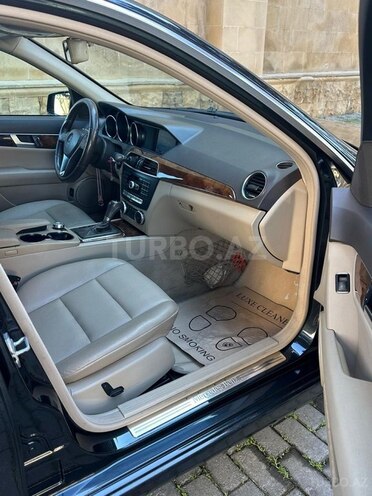 Mercedes C 250 2011, 235,000 km - 1.8 л - Bakı