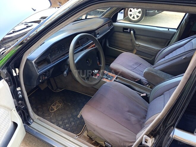 Mercedes 190 1993, 228,000 km - 2.0 l - Bakı