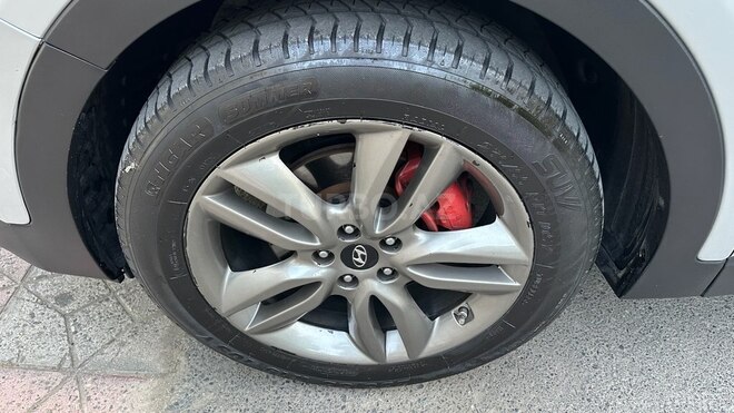Hyundai Santa Fe-11
