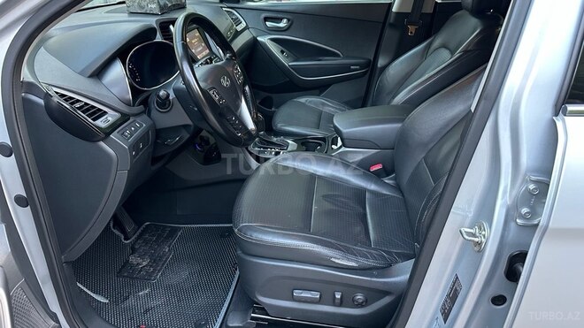 Hyundai Santa Fe-12