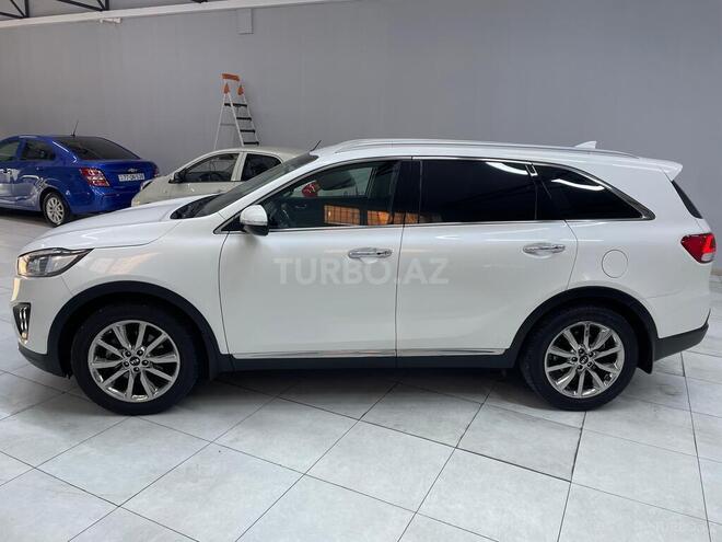 Kia Sorento-8