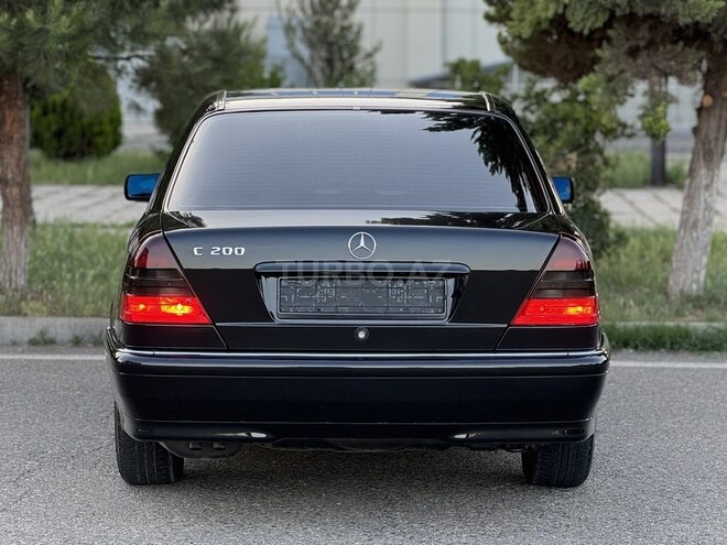 Mercedes C 200 2000, 242,000 km - 2.0 l - Bakı