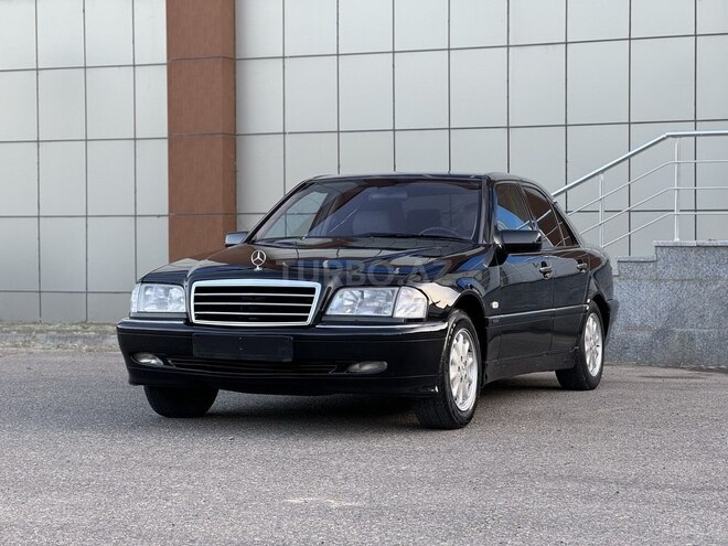 Mercedes C 200 2000, 242,000 km - 2.0 l - Bakı