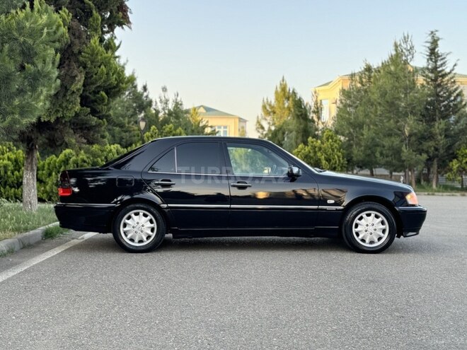 Mercedes C 200 2000, 242,000 km - 2.0 l - Bakı