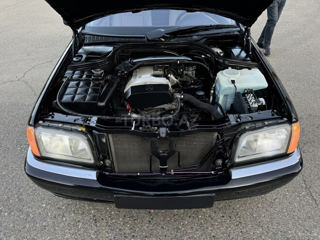 Mercedes C 200 2000, 242,000 km - 2.0 l - Bakı