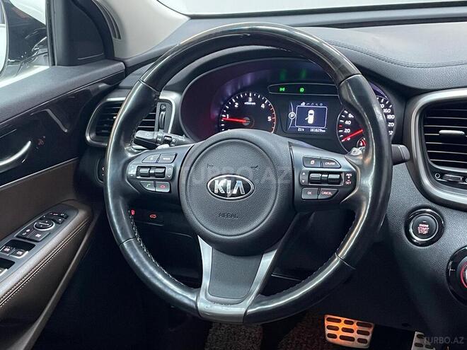 Kia Sorento-14
