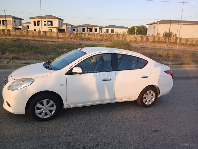 Nissan Sunny 2014, 182,800 km - 1.5 л - Bakı