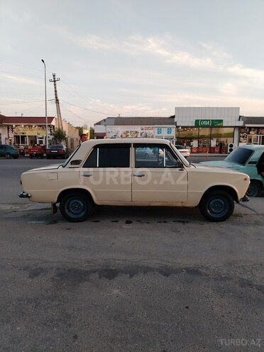 LADA (VAZ) 21011 1983, 81,000 km - 1.3 l - Sabirabad