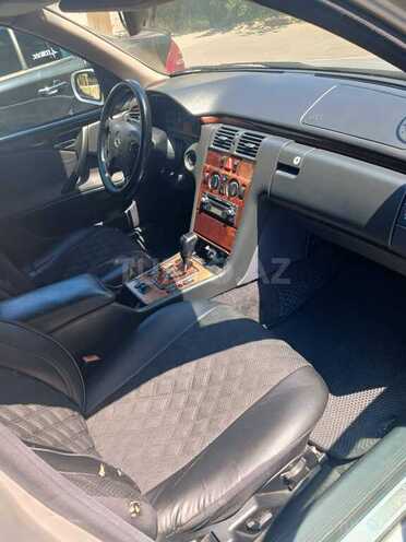 Mercedes E 270 2000, 321,012 km - 2.7 l - Bakı