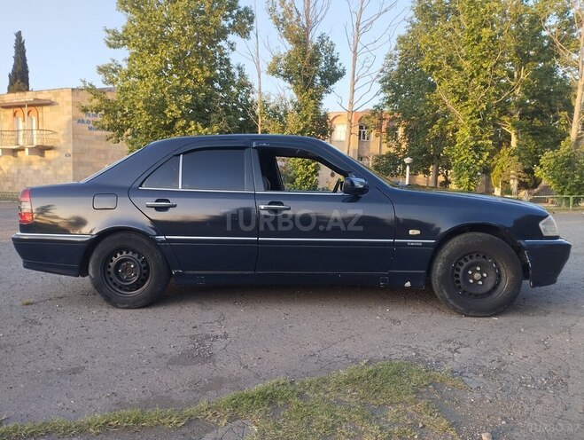 Mercedes C 180 1995, 286,492 km - 1.8 l - Gəncə