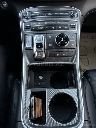 Hyundai Santa Fe-12