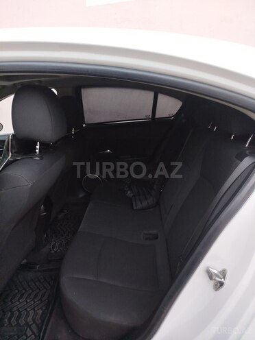 Chevrolet Cruze-9