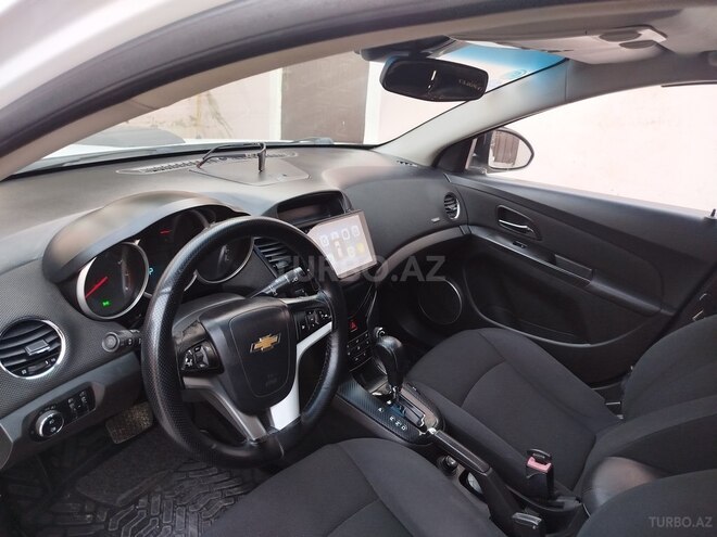 Chevrolet Cruze-8