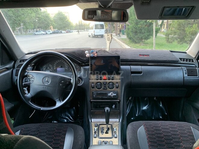 Mercedes E 240 1999, 380,000 km - 2.4 l - Gəncə