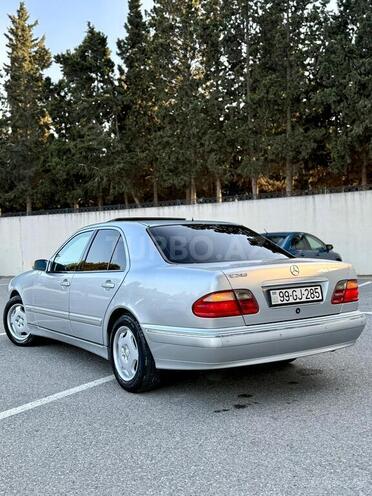 Mercedes E 280 2000, 291,324 km - 2.8 л - Bakı