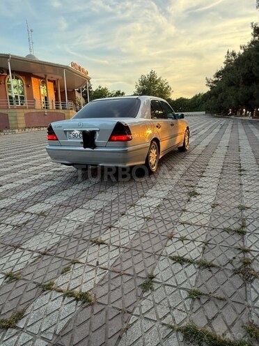 Mercedes C 240 1999, 269,000 km - 2.4 l - Cəlilabad