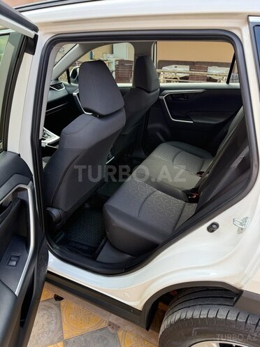 Toyota RAV4 2019, 93,800 km - 2.0 l - Bakı
