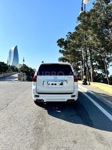 Toyota Land Cruiser Prado 2011, 219,500 km - 2.7 l - Bakı