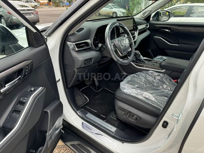 Toyota Highlander-11
