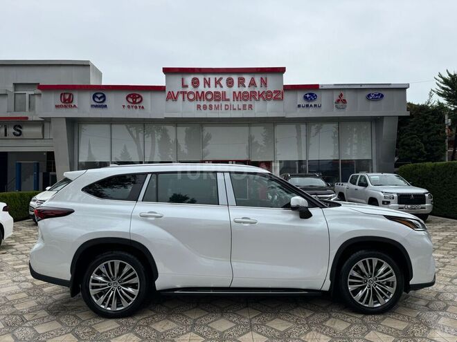 Toyota Highlander-7