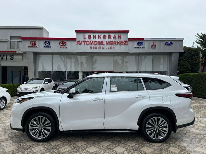 Toyota Highlander-5