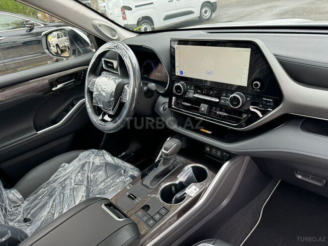Toyota Highlander-14